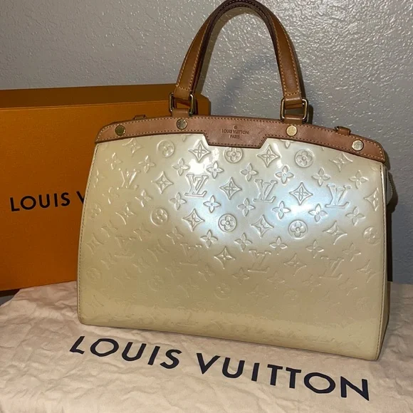Authentic Louis Vuitton Vernis brea GM cream marshmallow tote everyday bag - Picture 1 of 15